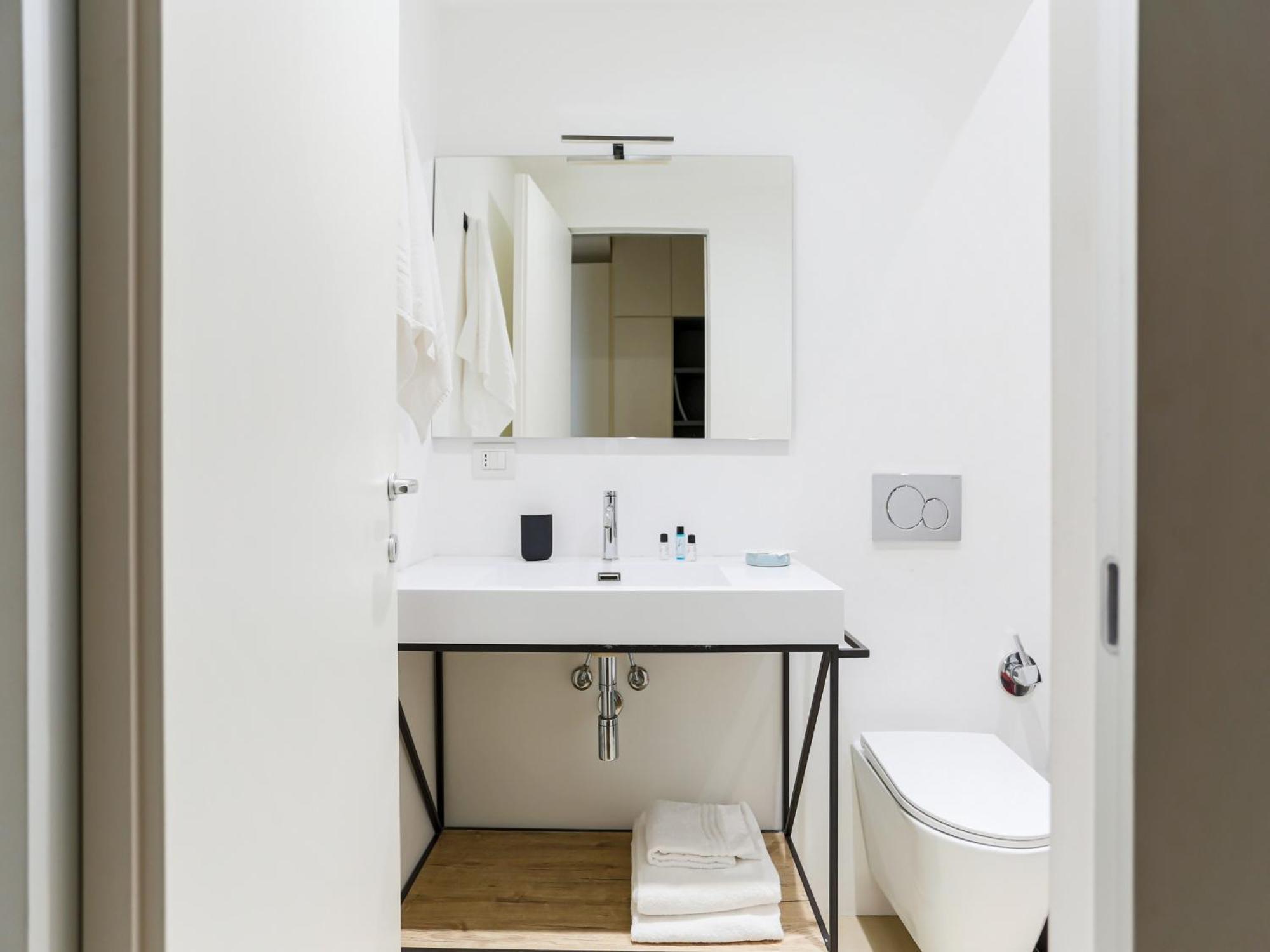 The Best Rent - Bright One-Bedroom Apartment In Corso Vittorio Emanuele II Mailand Exterior foto