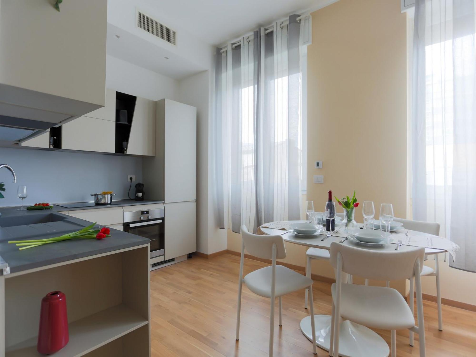 The Best Rent - Bright One-Bedroom Apartment In Corso Vittorio Emanuele II Mailand Exterior foto