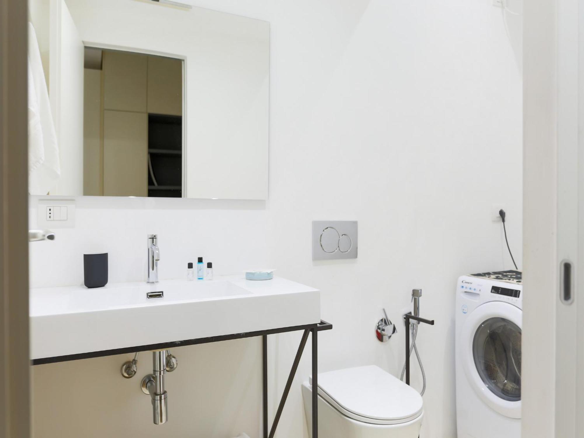 The Best Rent - Bright One-Bedroom Apartment In Corso Vittorio Emanuele II Mailand Exterior foto